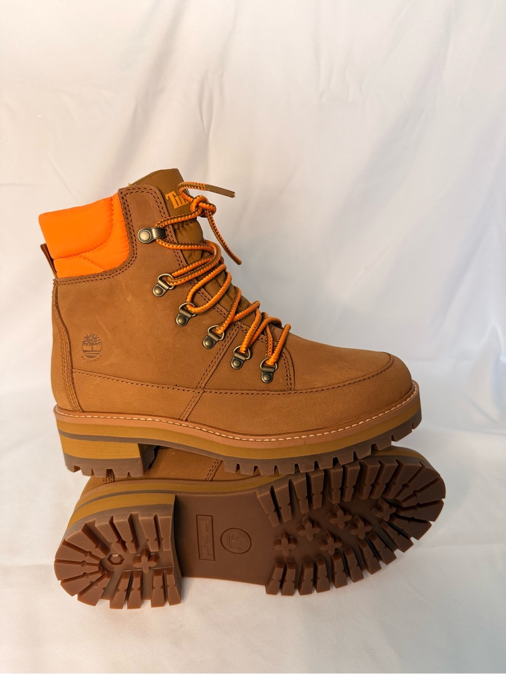 🔥New Timberland Women's Courmayeur Valley waterproof boots 🥾